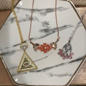 3 beautiful necklaces
